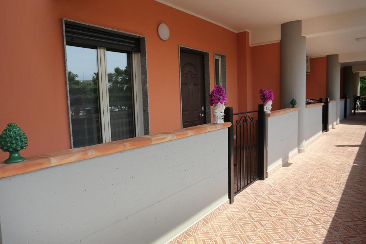 Naxos Sicilian Luxury Apartment Джардини Наксос Екстериор снимка
