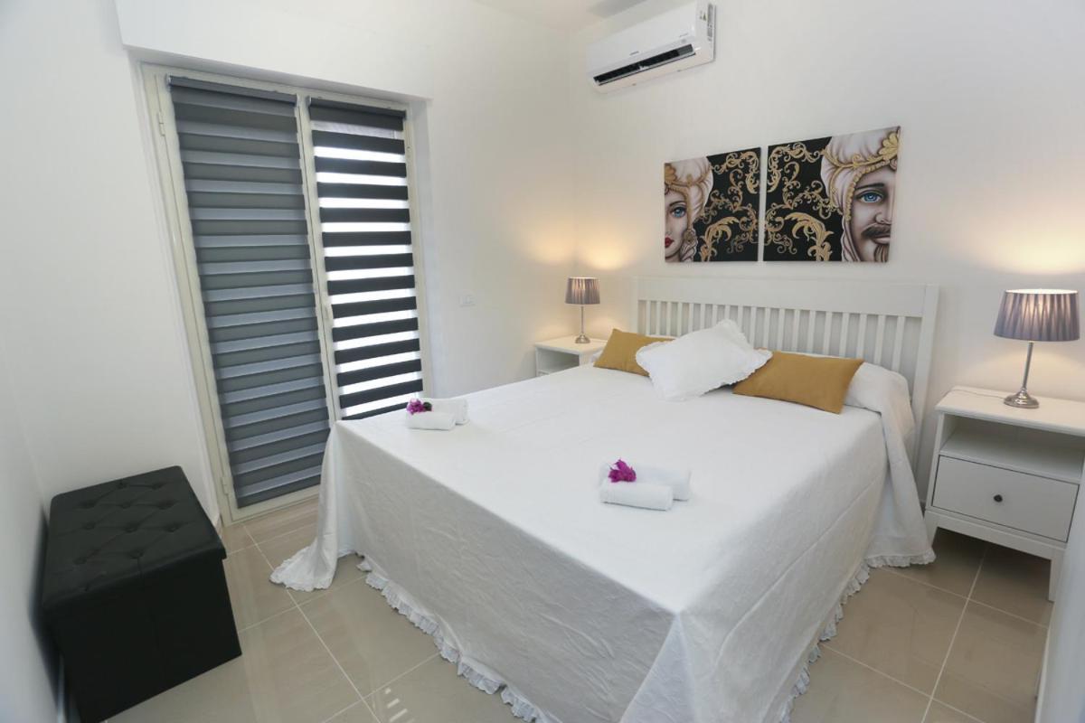 Naxos Sicilian Luxury Apartment Джардини Наксос Екстериор снимка